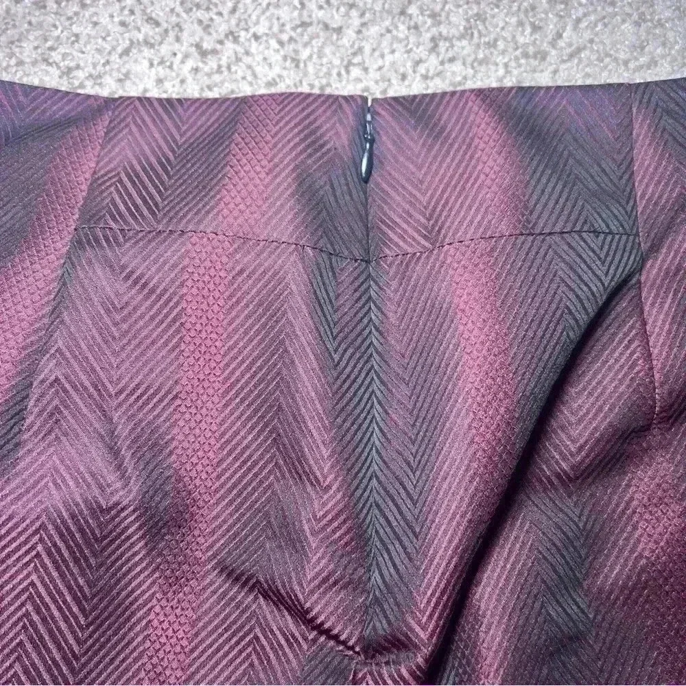 BCBG Max Azria Dark Burgundy Red Black Pleated Cocktail Party Skirt Size 10